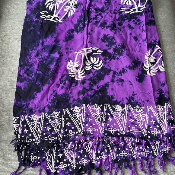 Purple & Black Tie-Dye Palm Tree Sarong - Picture 1 of 3